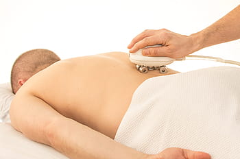 masaje nudos en la espalda